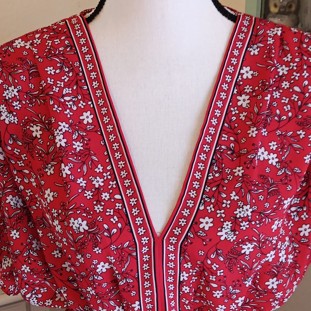 Max Studio Red Floral V-Neck Tie-Waist Blouse - Picture 3 of 15